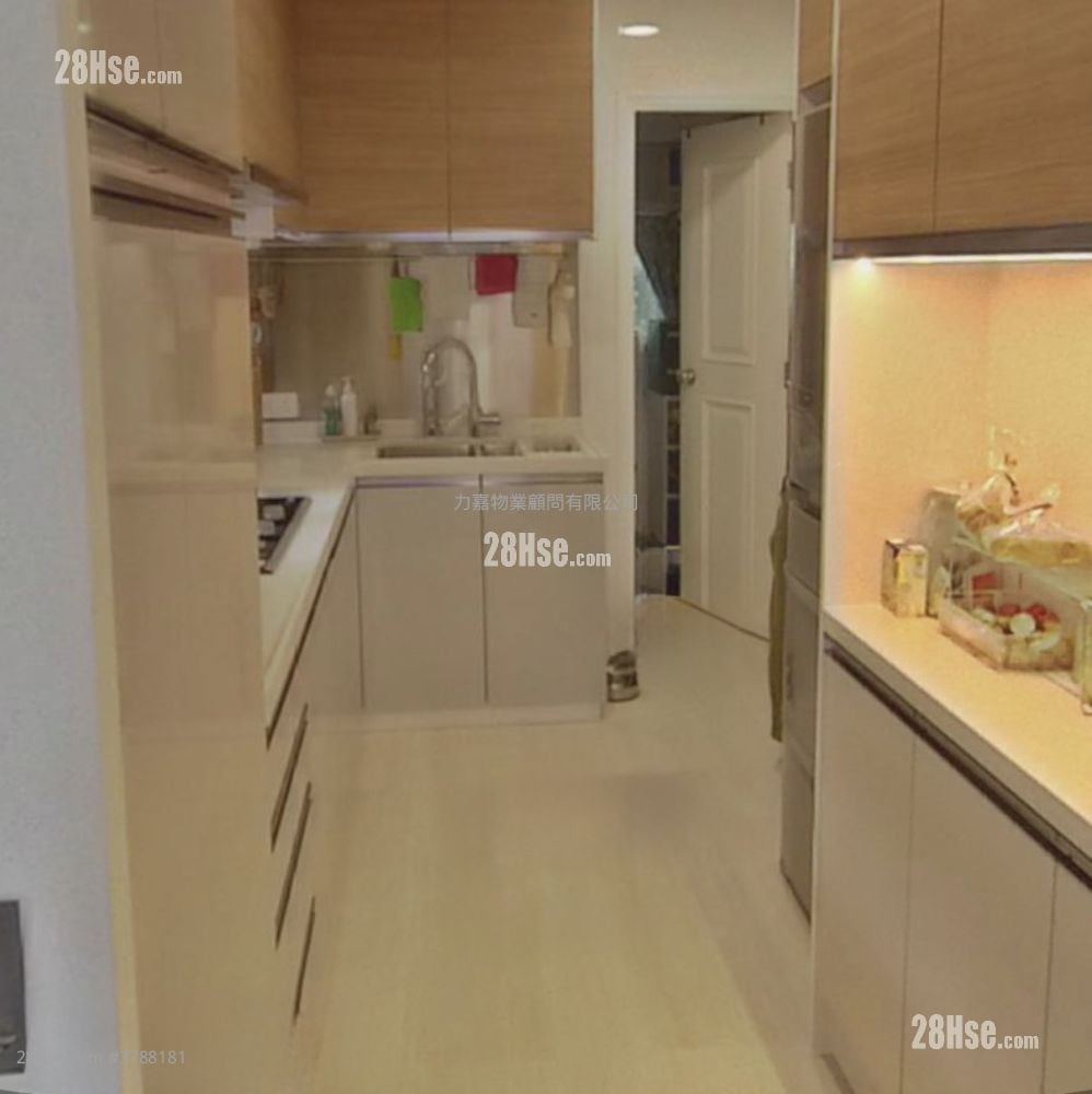 柏园 售盘 4 房 1,161 平方尺