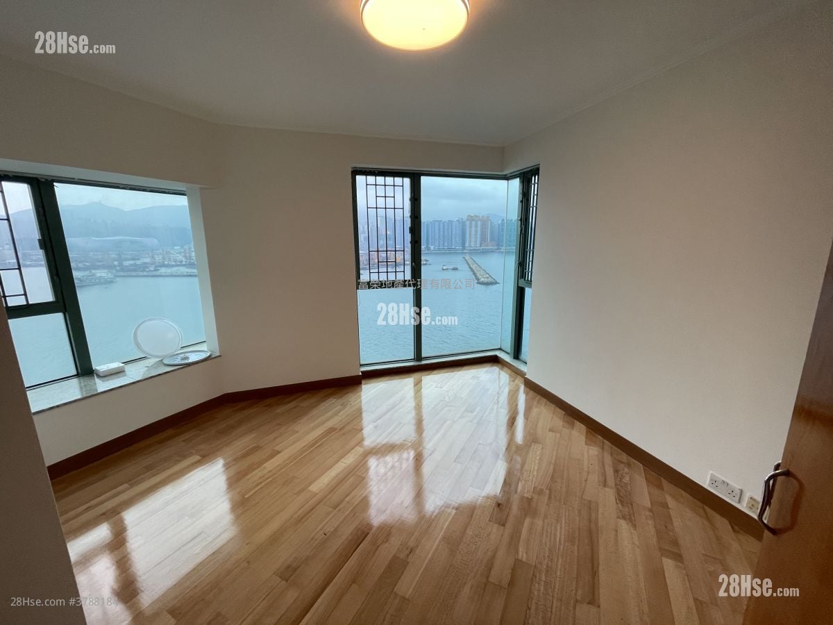 Laguna Verde Sell 4 Bedrooms , 3 Bathrooms 1,104 ft²