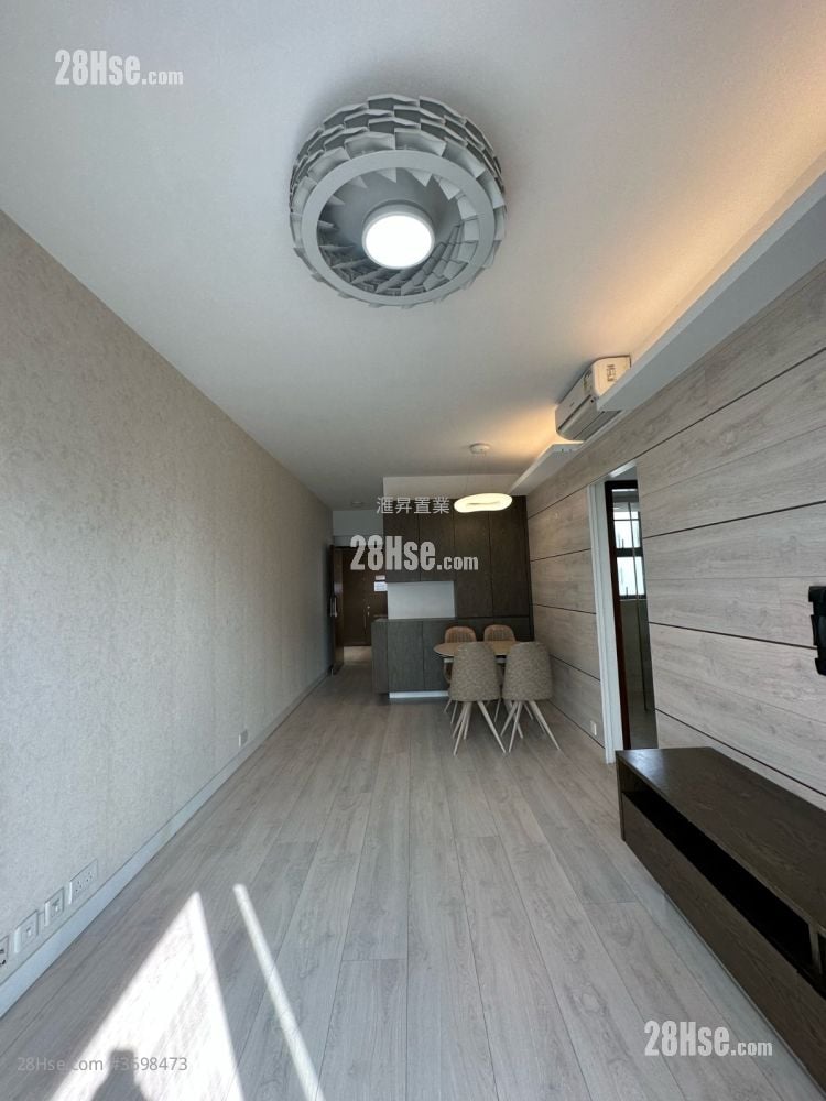 Billionnaire Avant Rental 3 Bedrooms , 2 Bathrooms 639 ft²