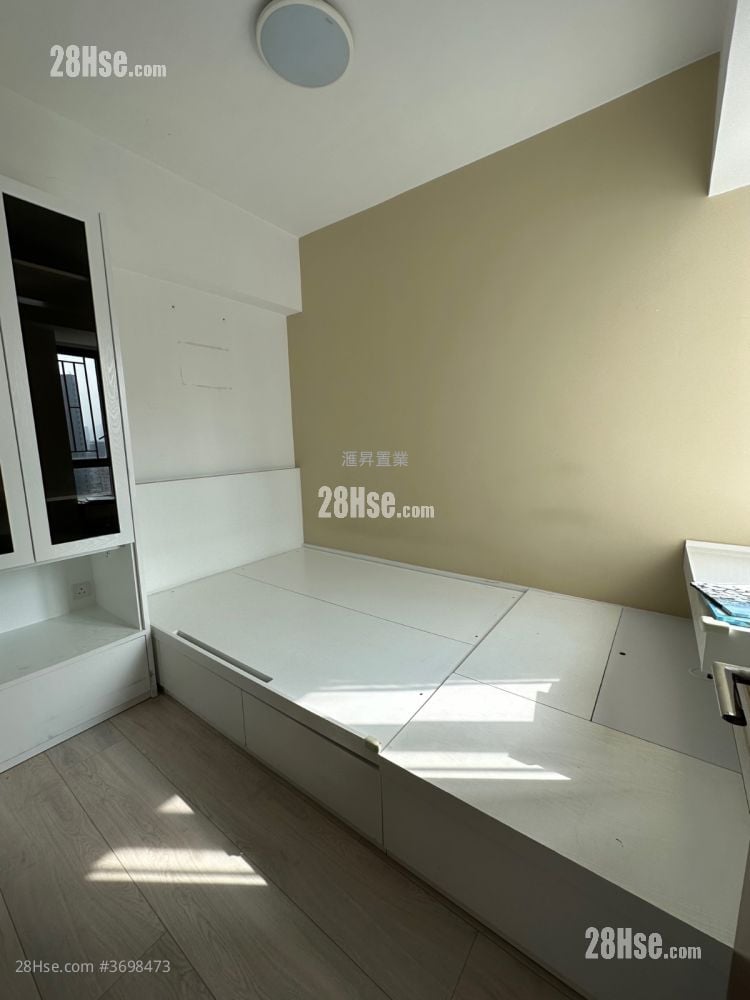 Billionnaire Avant Rental 3 Bedrooms , 2 Bathrooms 639 ft²