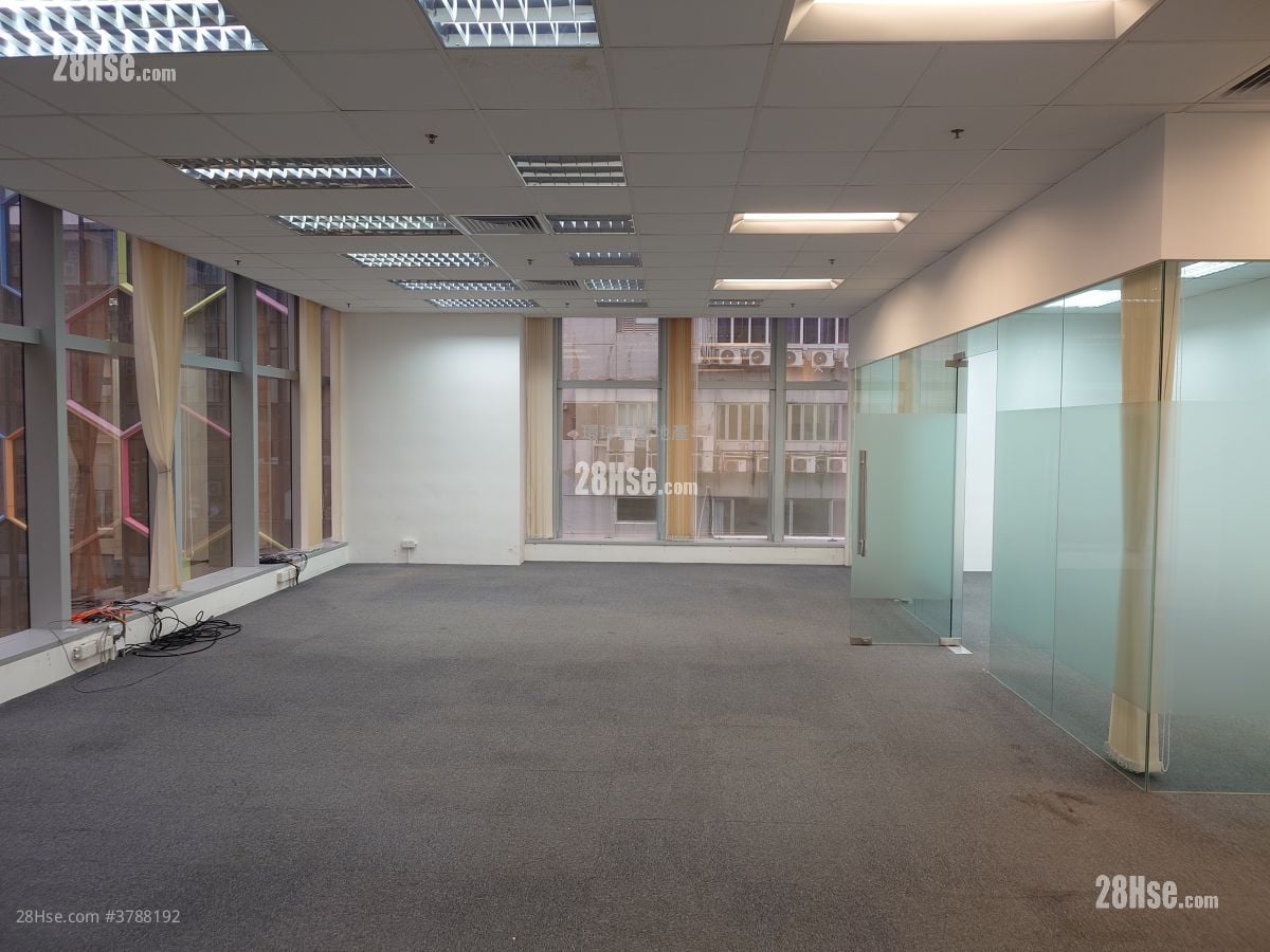 皇廷广场 租盘 1,300 平方尺