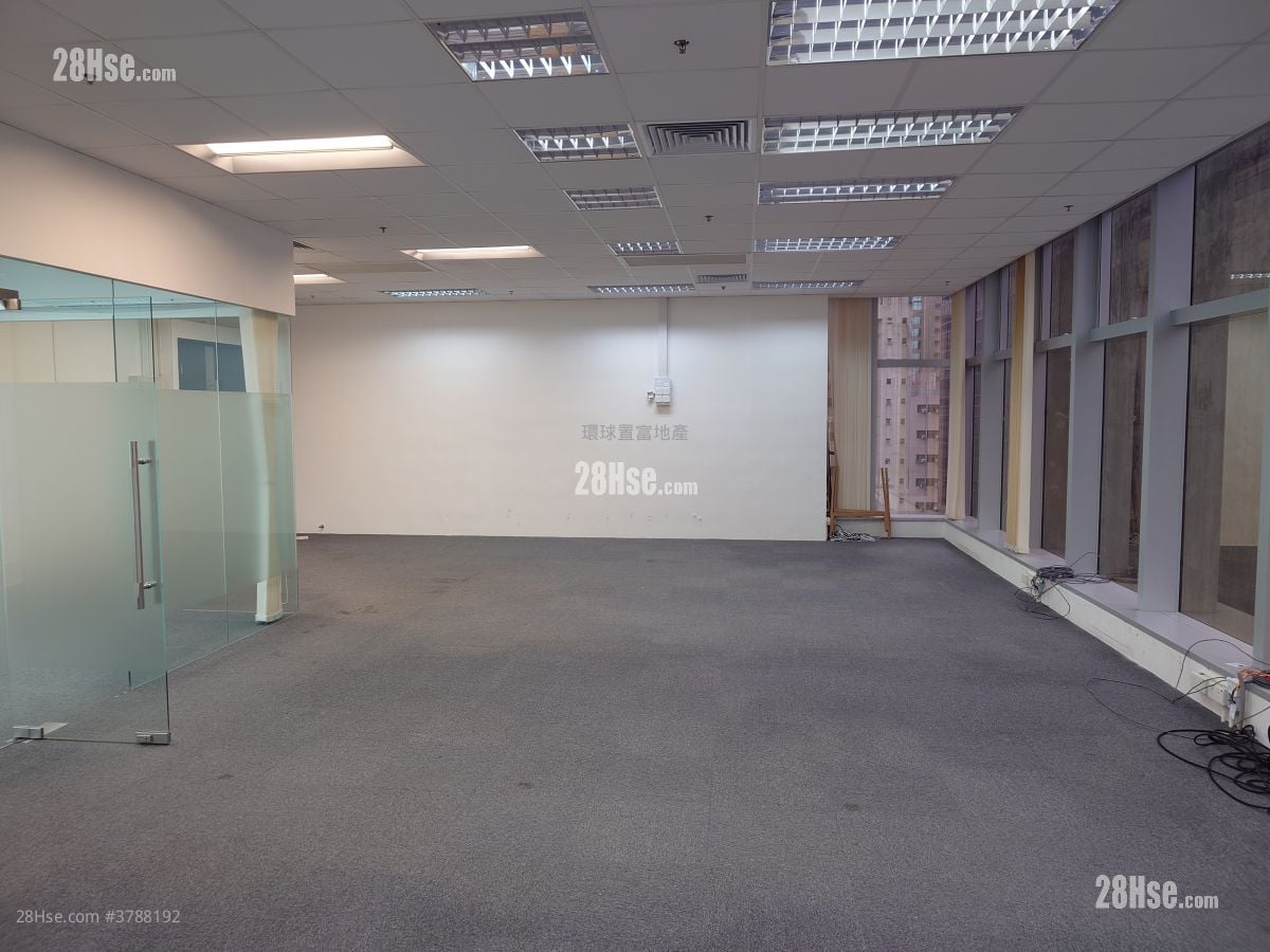 皇廷广场 租盘 1,300 平方尺