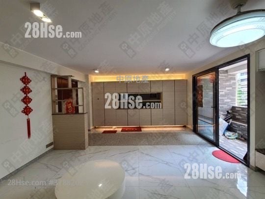 Wing On Court Sell 3 Bedrooms , 2 Bathrooms 1,615 ft²