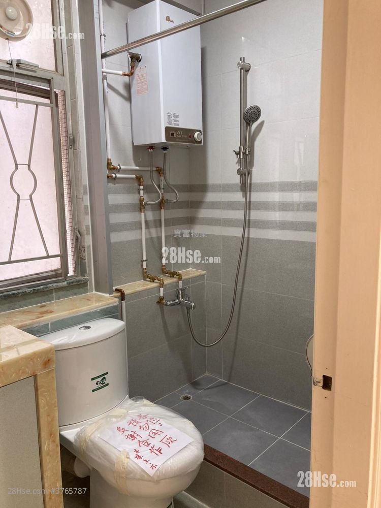 Tai Po Centre Rental 2 Bedrooms , 1 Bathroom 409 ft²