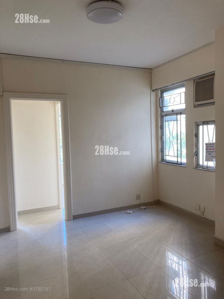 Tai Po Centre Rental 2 Bedrooms , 1 Bathroom 409 ft²