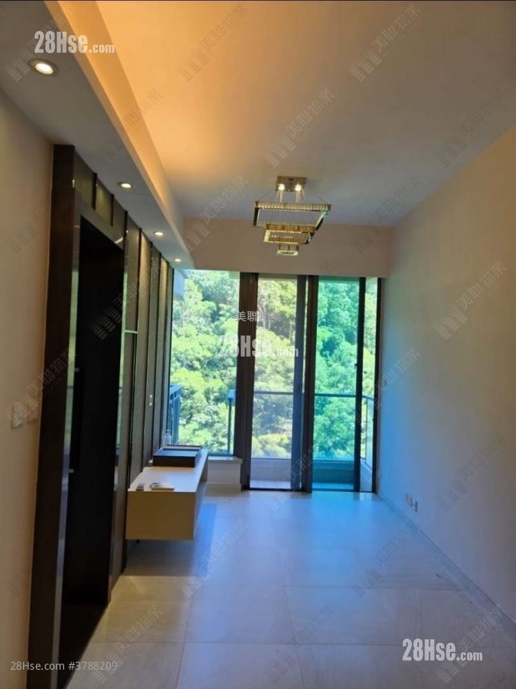 Aria Sell 2 Bedrooms , 1 Bathroom 497 ft²