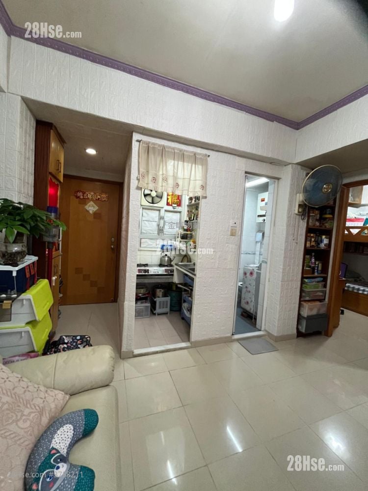 Wilmer Building Sell 2 Bedrooms , 1 Bathroom 329 ft²