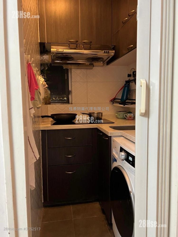 龍豐閣 售盤 3 房 , 1 浴室 440 平方呎