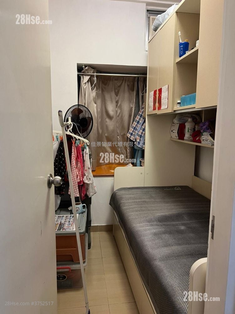 龍豐閣 售盤 3 房 , 1 浴室 440 平方呎