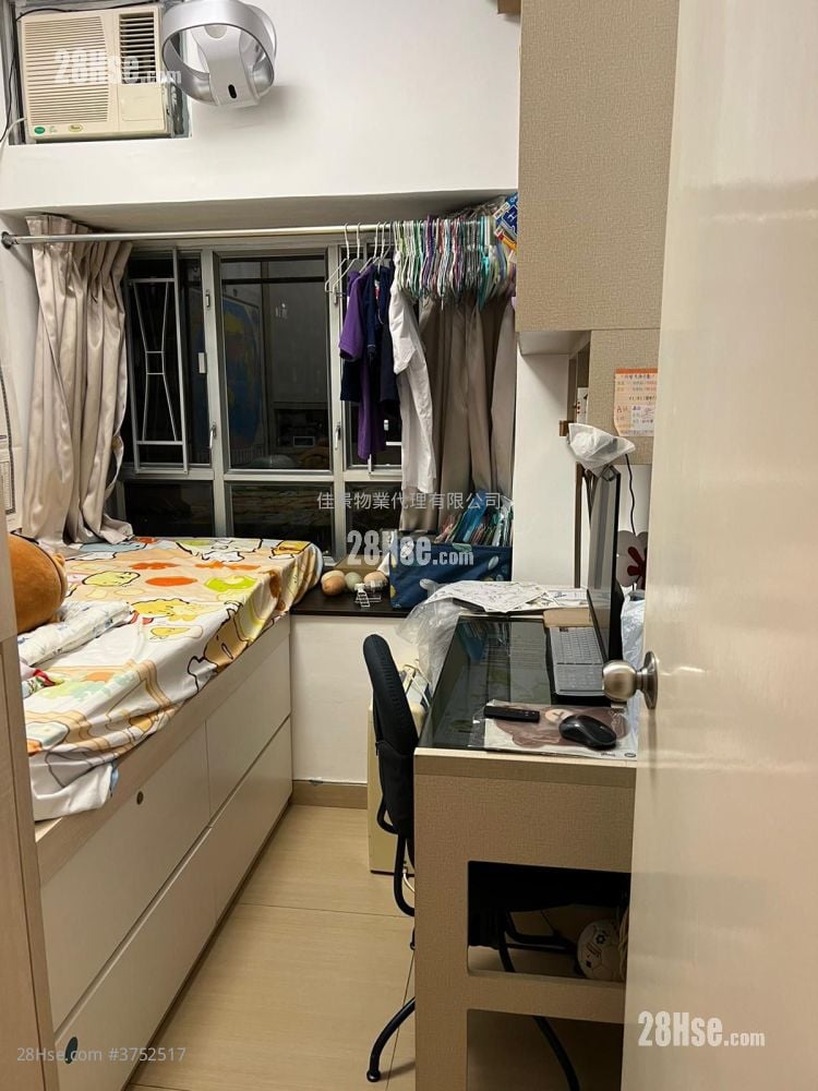 龍豐閣 售盤 3 房 , 1 浴室 440 平方呎