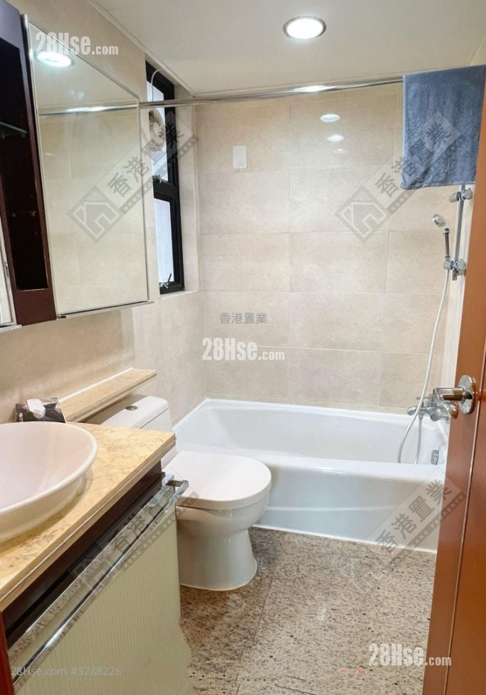 Park Island Sell 2 Bedrooms , 1 Bathroom 552 ft²