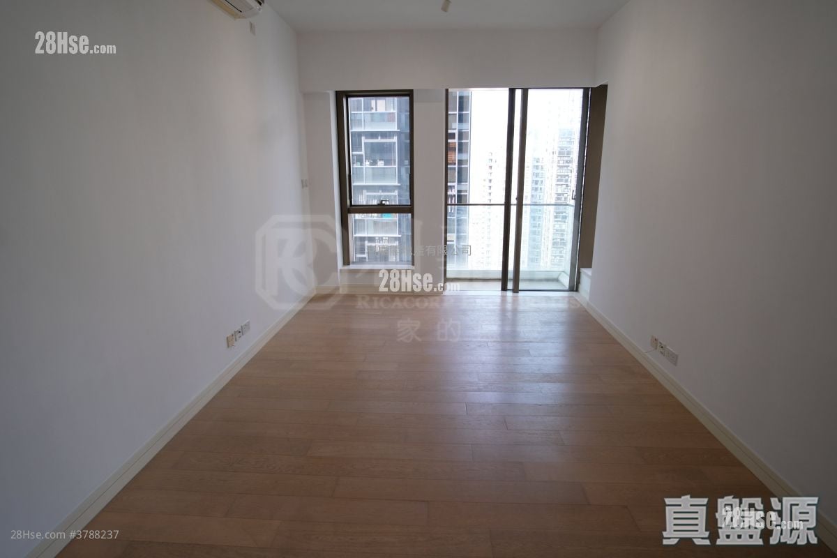 Kensington Hill 售盘 3 房 , 3 浴室 865 平方尺