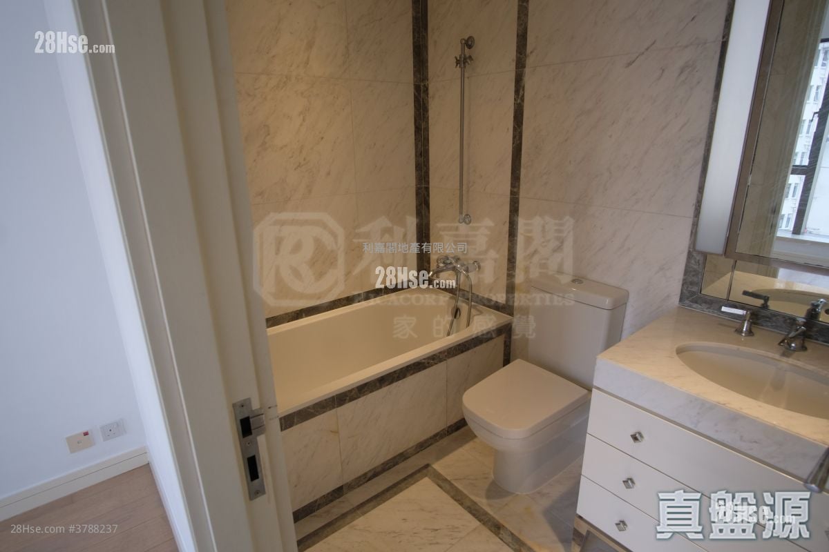 Kensington Hill 售盘 3 房 , 3 浴室 865 平方尺