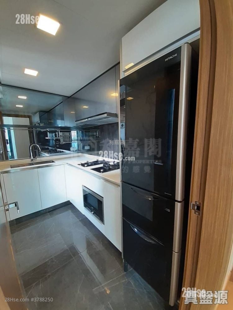 Grand Yoho Sell 3 Bedrooms 613 ft²