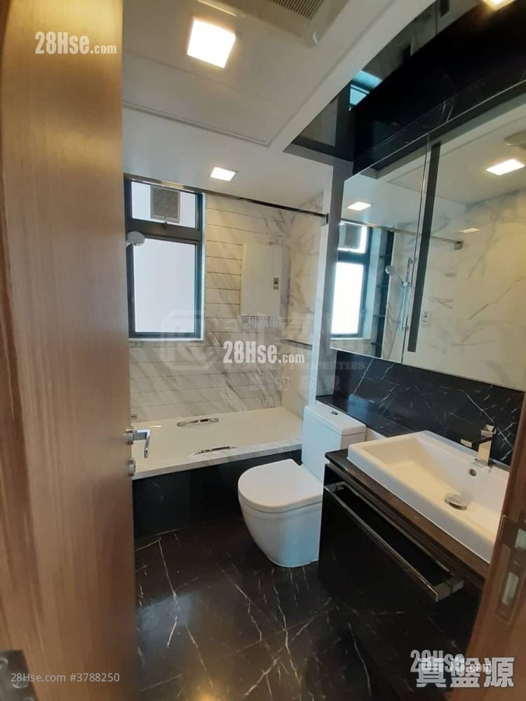 Grand Yoho Sell 3 Bedrooms 613 ft²