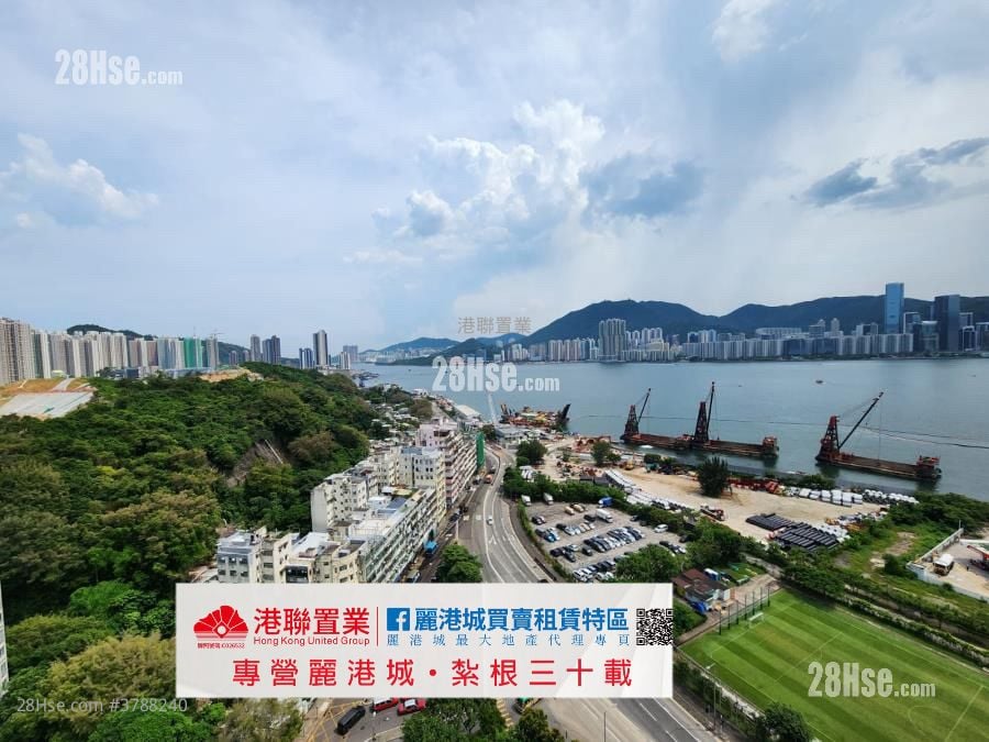 Laguna City Sell 3 Bedrooms , 2 Bathrooms 748 ft²