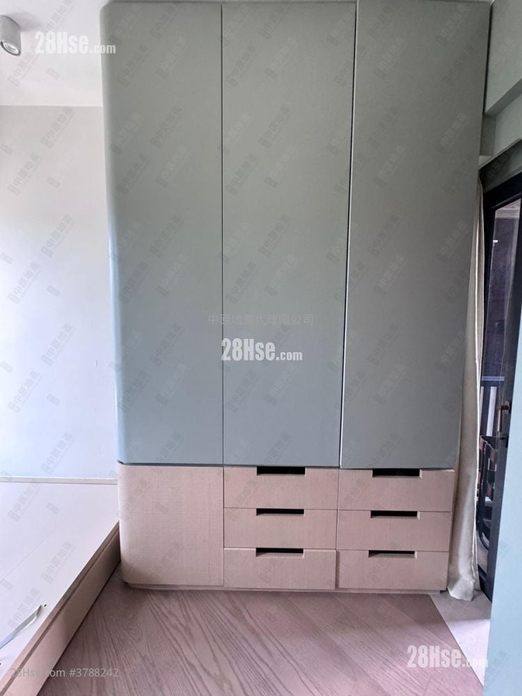 柏傲庄 售盘 2 浴室 660 平方尺