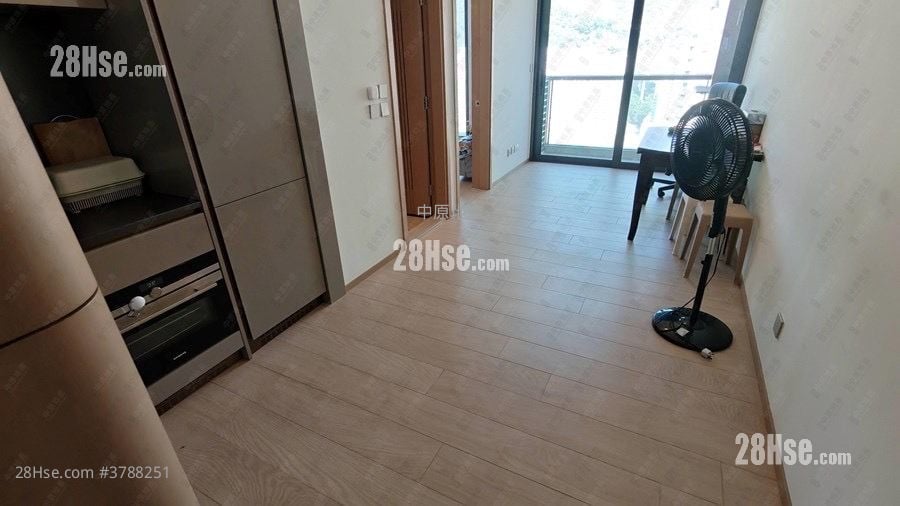 瑜悦 售盘 1 房 , 1 浴室 350 平方尺