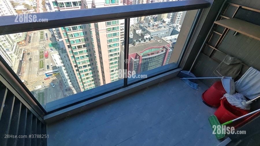 瑜悦 售盘 1 房 , 1 浴室 350 平方尺