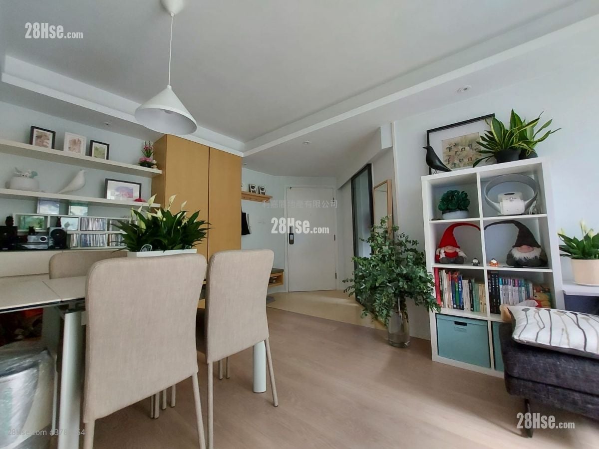 Park Vale Sell 2 Bedrooms , 1 Bathroom 550 ft²