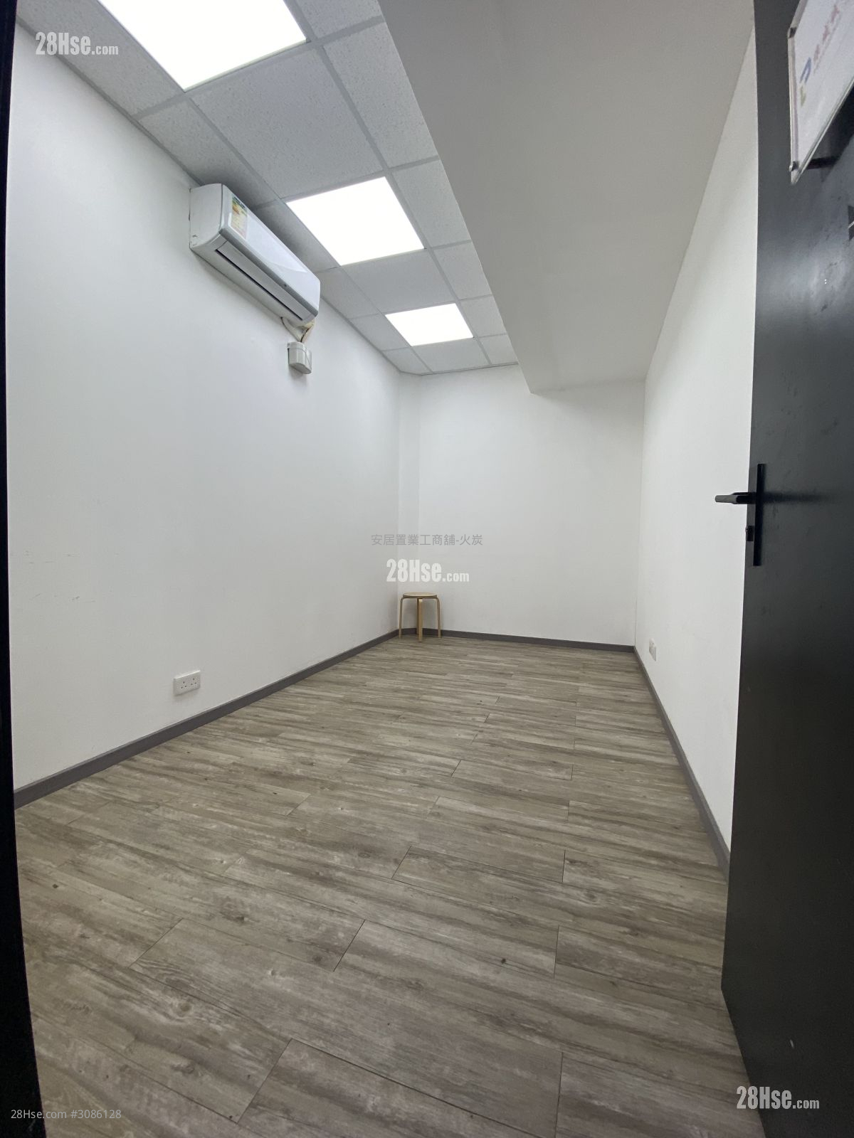 宇宙工业中心 租盘