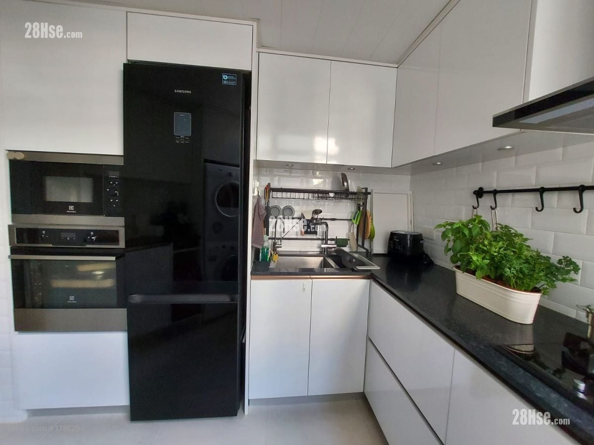 Park Vale Sell 2 Bedrooms , 1 Bathroom 550 ft²