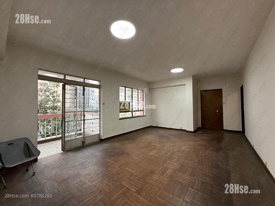 Bel-Air House Sell 3 Bedrooms , 2 Bathrooms 1,032 ft²