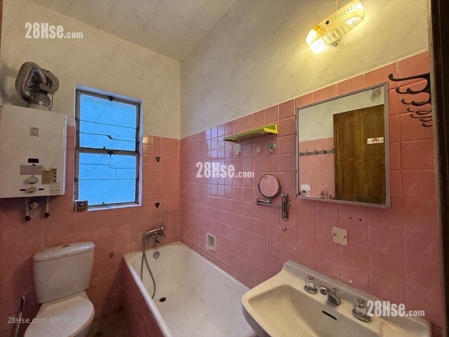 Bel-Air House Sell 3 Bedrooms , 2 Bathrooms 1,032 ft²