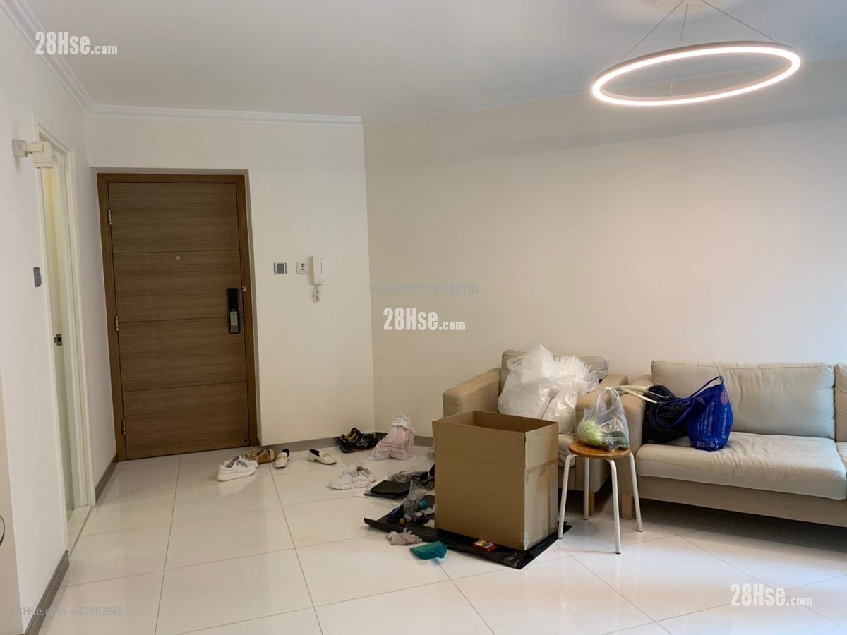 Island Place Sell 3 Bedrooms , 2 Bathrooms 746 ft²