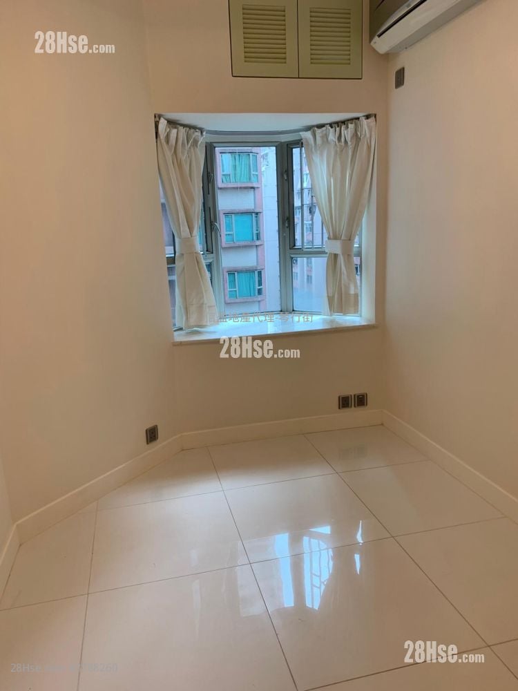 Island Place Sell 3 Bedrooms , 2 Bathrooms 746 ft²