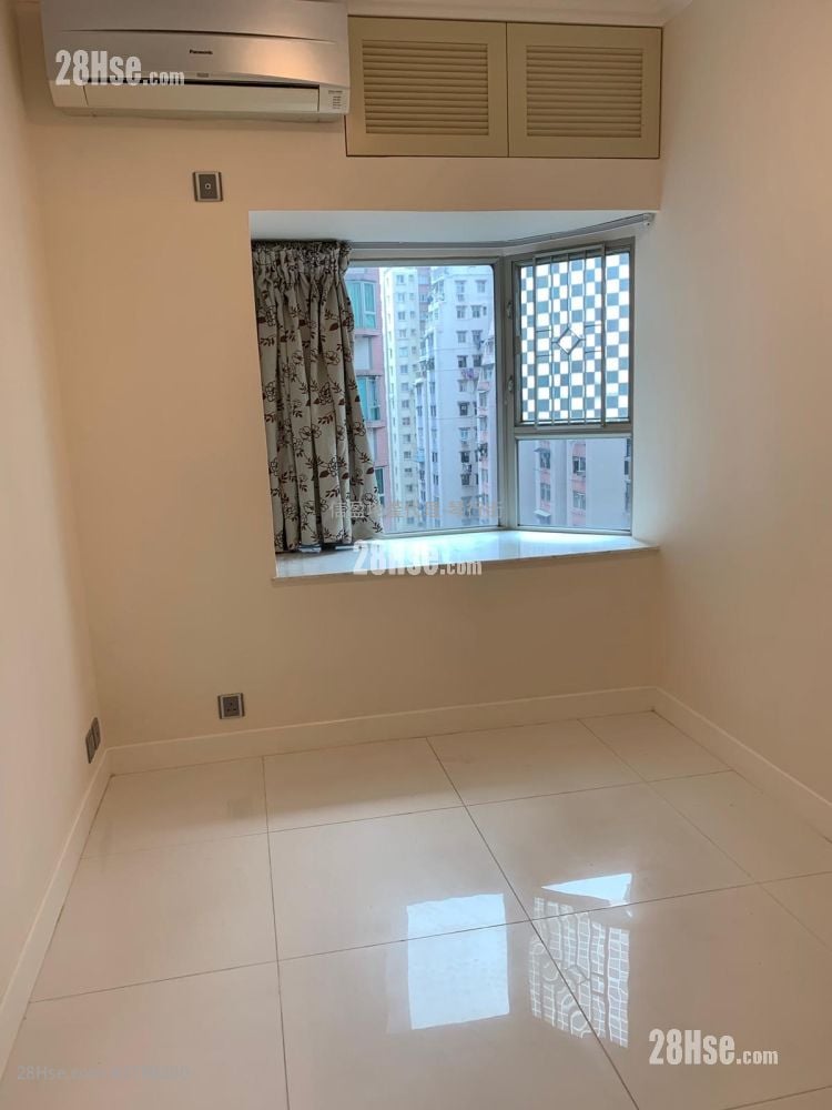 Island Place Sell 3 Bedrooms , 2 Bathrooms 746 ft²