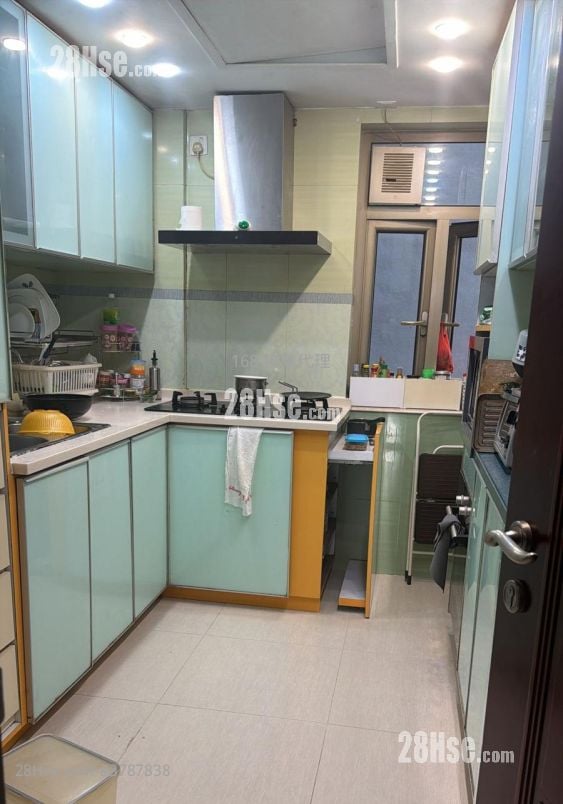 金銮大厦 租盘 3 房 , 2 浴室 1,173 平方尺