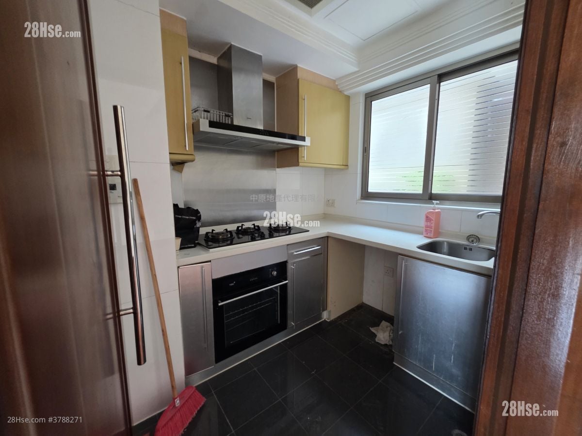 浅月湾 售盘 3 房 1,446 平方尺