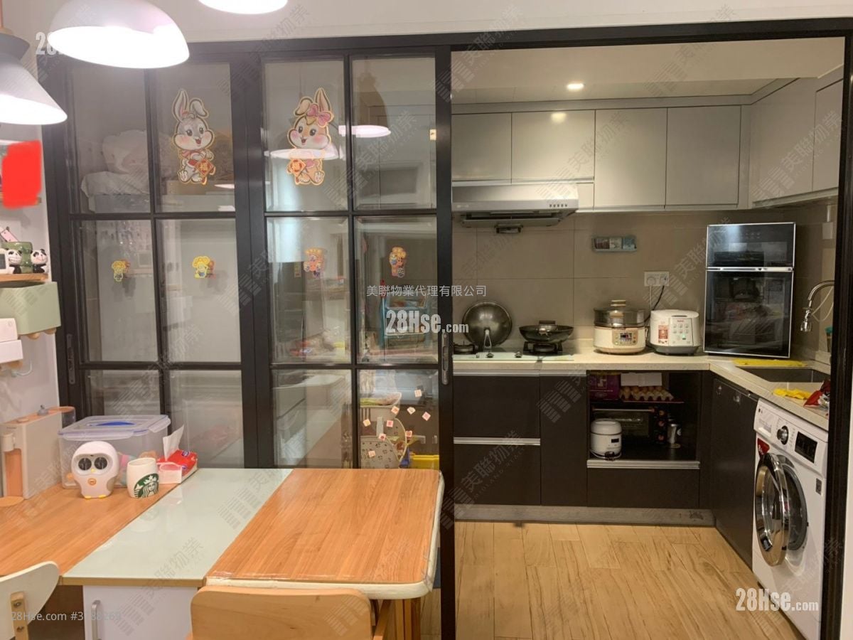 Riviera Gardens Sell 596 ft²