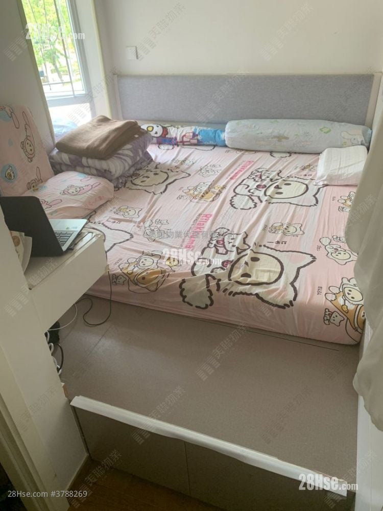 Riviera Gardens Sell 596 ft²