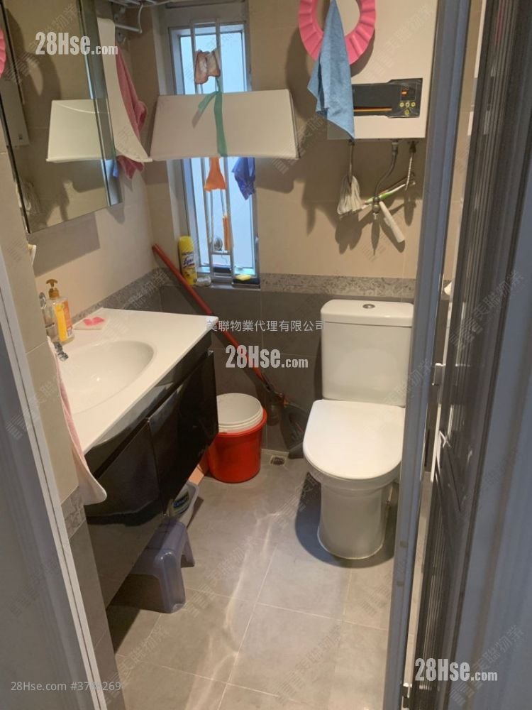 Riviera Gardens Sell 596 ft²