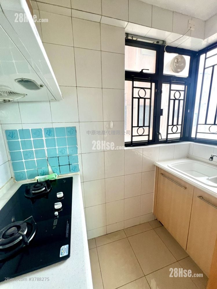 Villa By The Park Sell 2 Bedrooms , 1 Bathroom 398 ft²