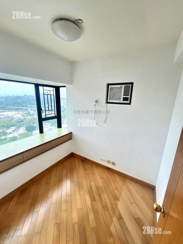 Villa By The Park Sell 2 Bedrooms , 1 Bathroom 398 ft²