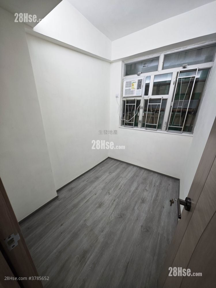 东诚大厦 租盘 2 房 , 1 浴室 421 平方尺