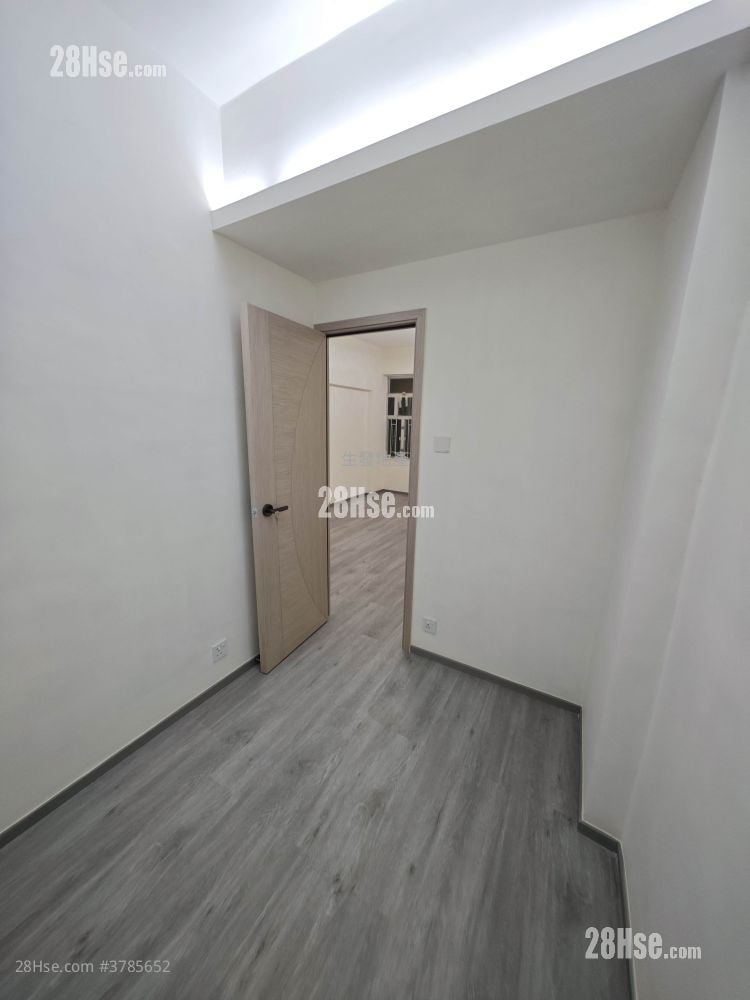 东诚大厦 租盘 2 房 , 1 浴室 421 平方尺