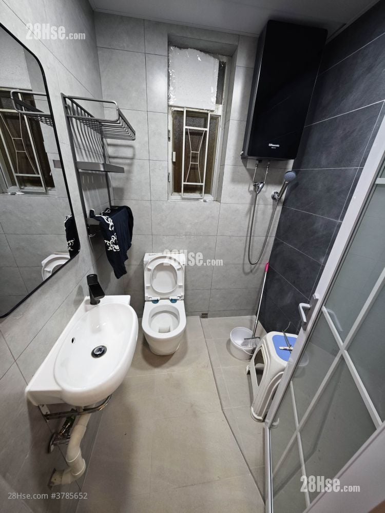 东诚大厦 租盘 2 房 , 1 浴室 421 平方尺