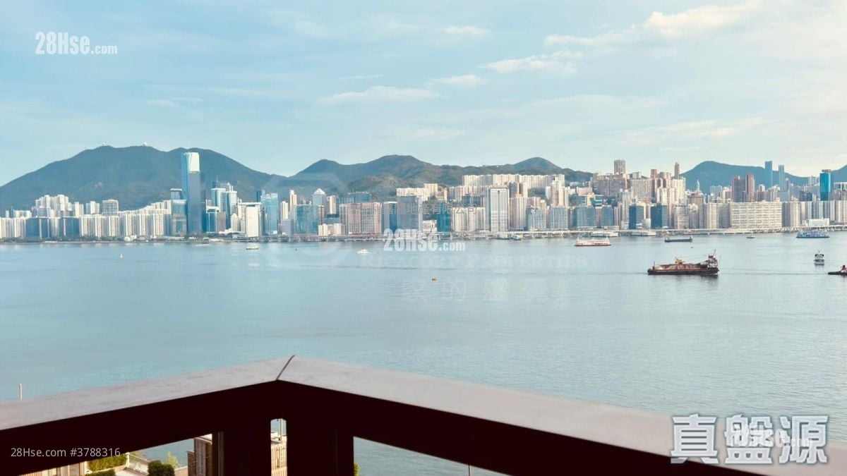 Pano Harbour Sell 526 ft²