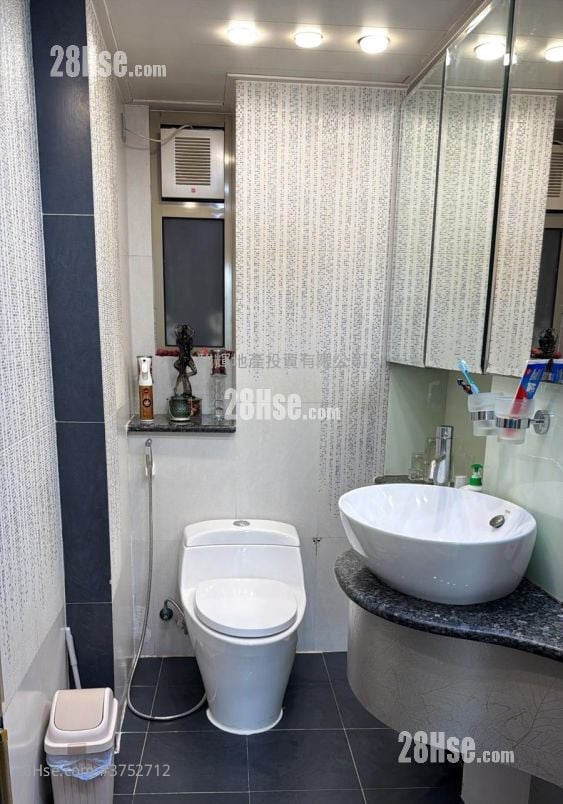 金銮大厦 租盘 3 房 , 2 浴室 1,173 平方尺