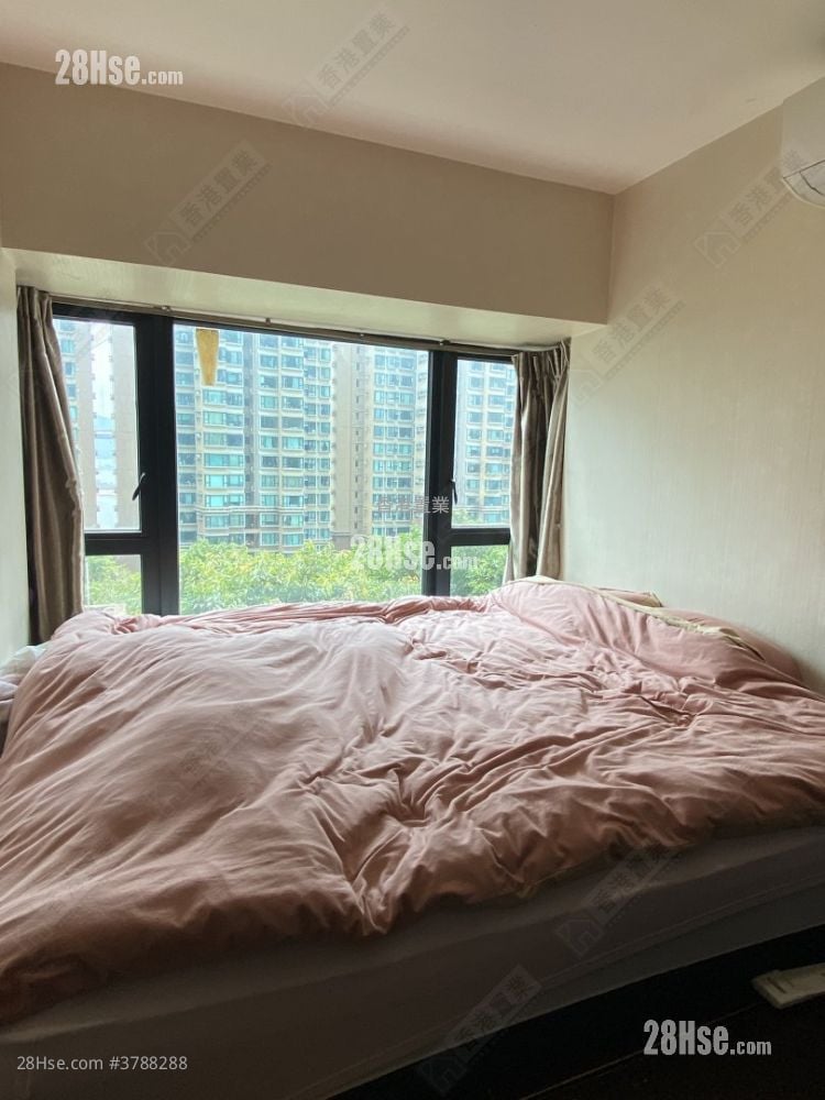 Park Island Sell 2 Bedrooms , 1 Bathroom 532 ft²