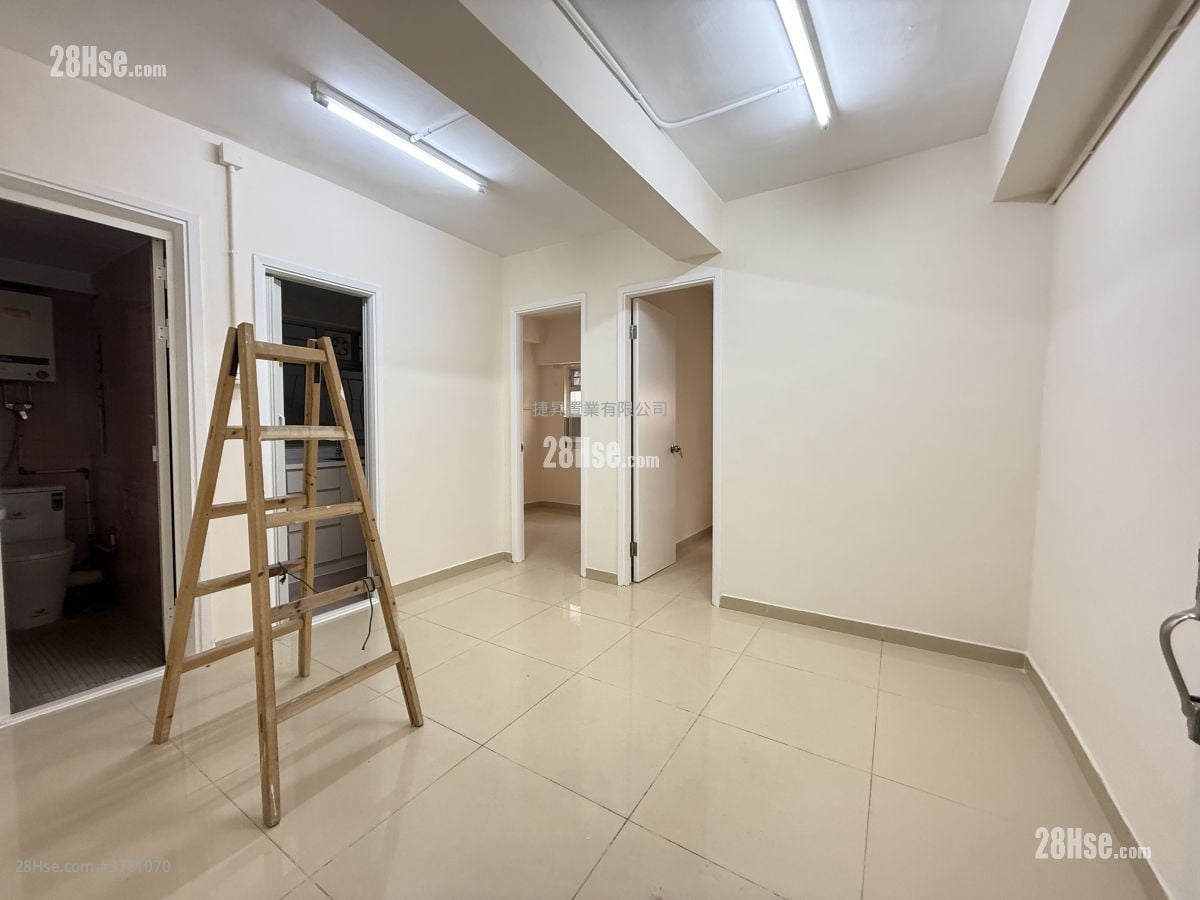 Loong King Mansion Rental 2 Bedrooms , 1 Bathroom 312 ft²