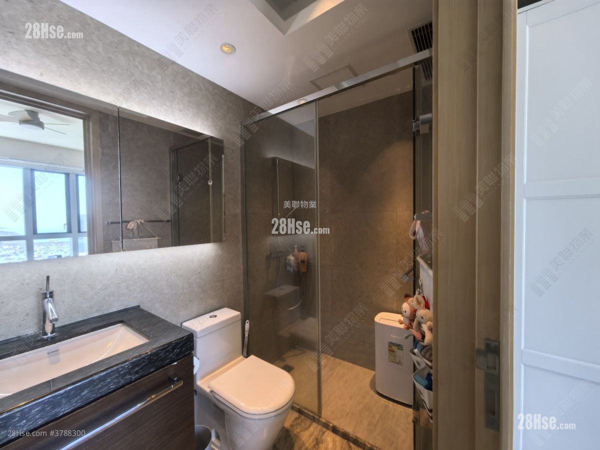 深湾9号 售盘 2 房 , 2 浴室 915 平方尺