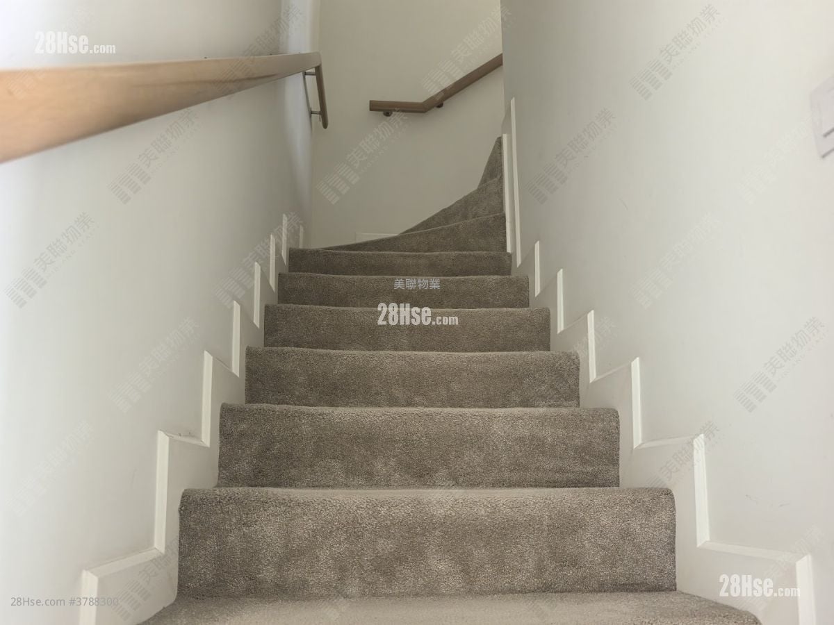 深湾9号 售盘 2 房 , 2 浴室 915 平方尺