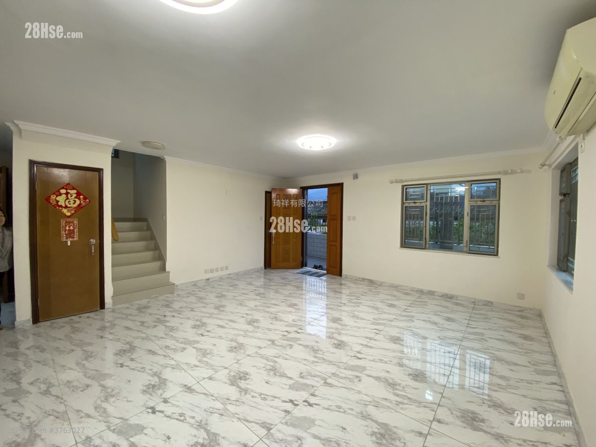 村屋 售盘 1,400 平方尺