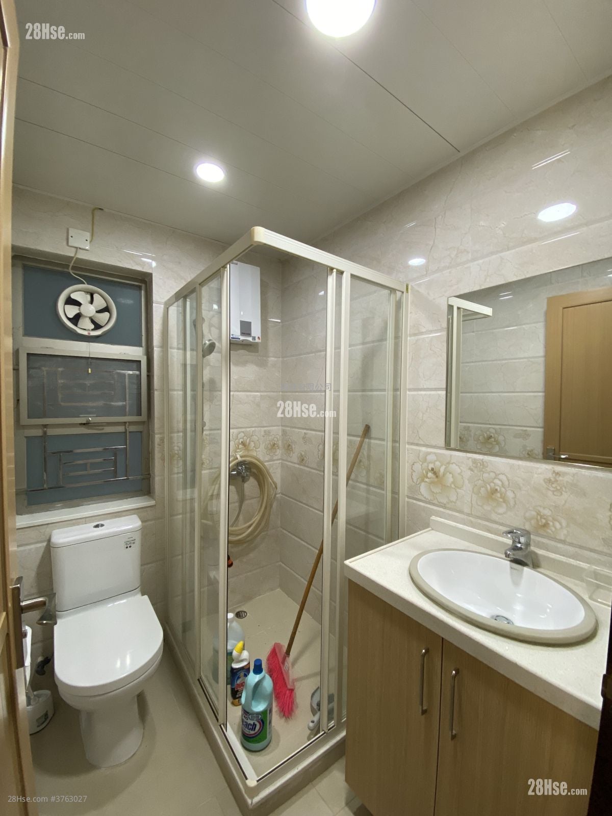 村屋 售盘 1,400 平方尺