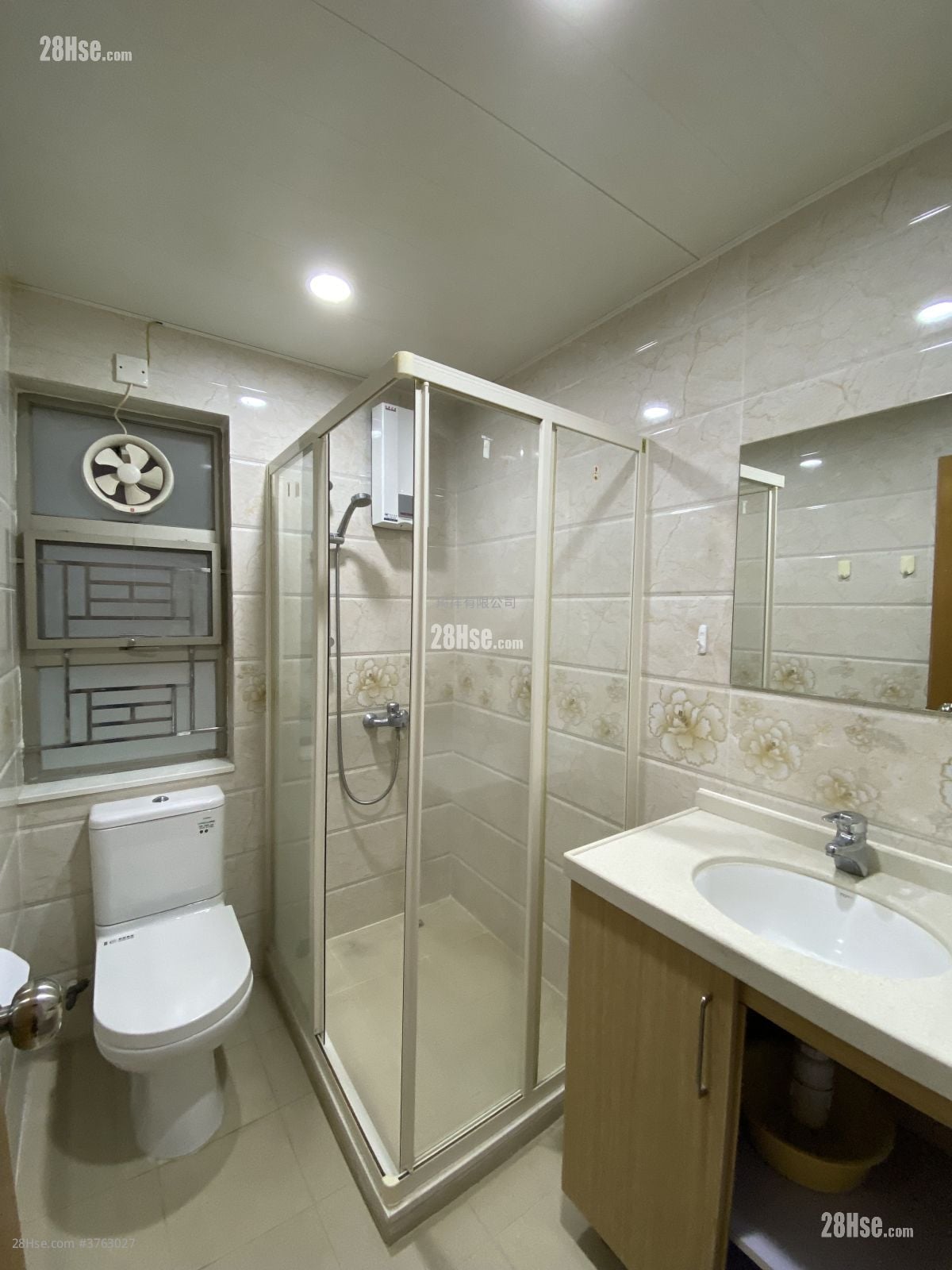 村屋 售盘 1,400 平方尺